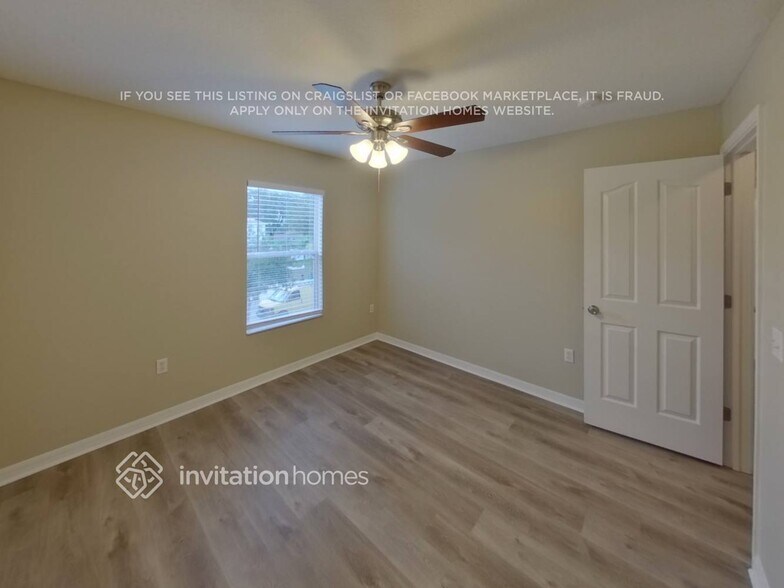 Building Photo - 10711 Bamboo Rod Cir
