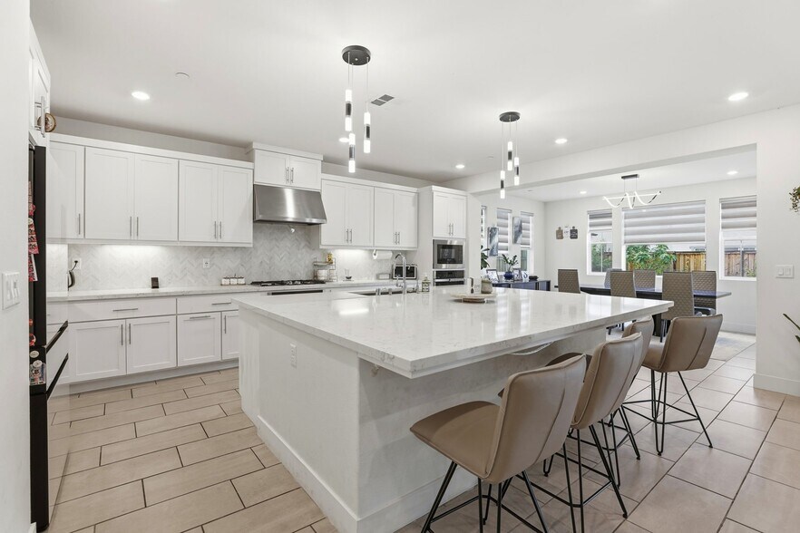 Building Photo - 3037 Copley Dr