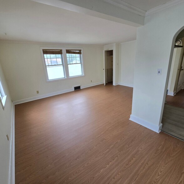 Building Photo - 155 Glenwood Ave