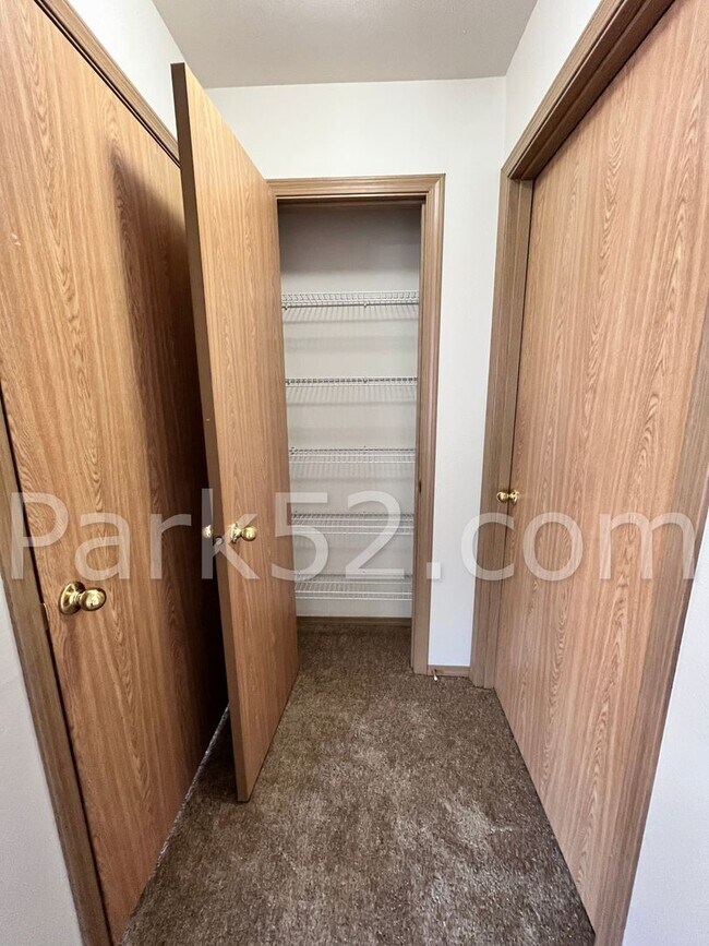 Building Photo - 2 Bedroom 2 Bathroom Ground Floor Condo