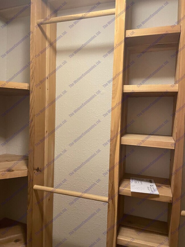 Building Photo - Now leasing for August!