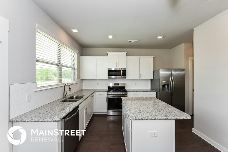 Building Photo - 389 Black Thorn Ln