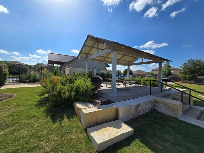 Building Photo - 13313 Henneman Dr