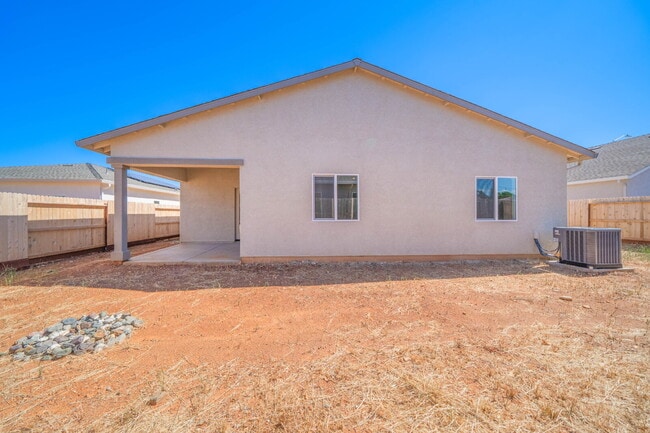 Building Photo - Spacious Brand New 4/2 in Shastina Ranch!