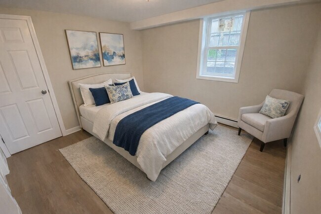 Building Photo - 932 Massachusetts Ave