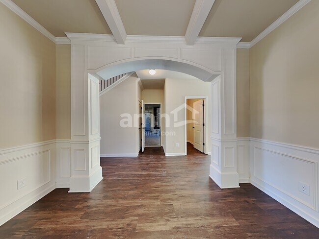 Building Photo - 160 Summit Point Dr