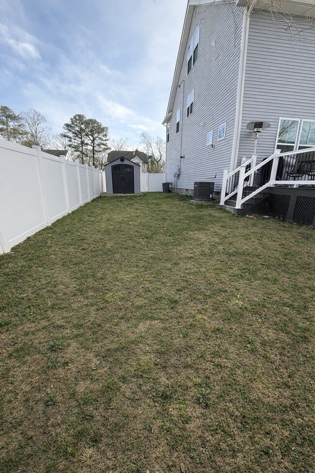 Building Photo - 211 Benthall Rd