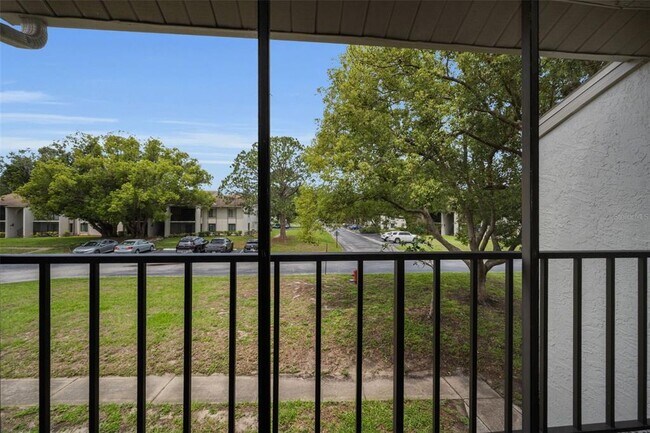 Building Photo - 2687 Pine Ridge Way S