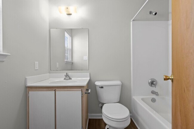 Building Photo - 116 Mesa Ln