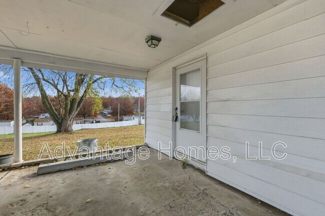 Building Photo - 1109 N Scott Ave