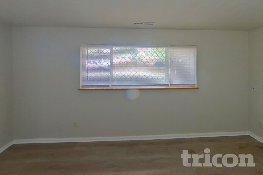 Building Photo - 1634 Keaton Ln