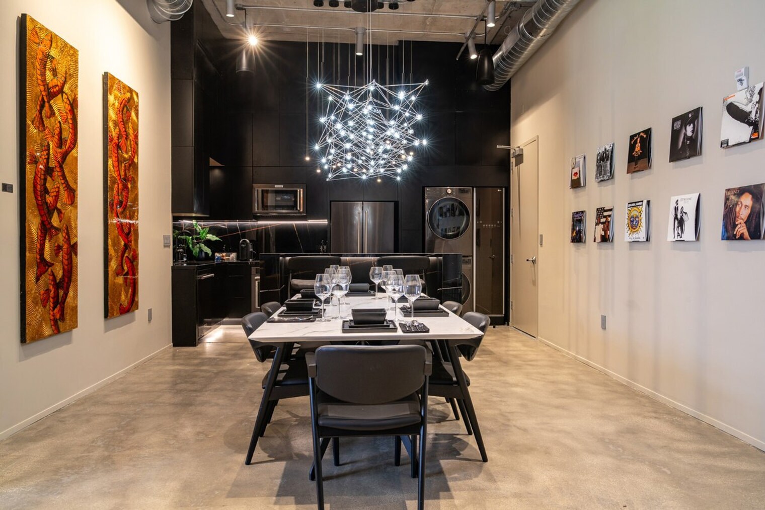 Building Photo - 250 NW 23rd St