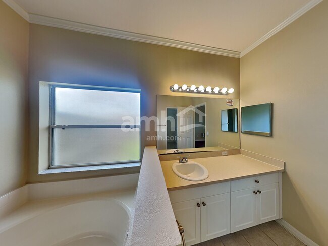 Building Photo - 7505 Fringe Pl