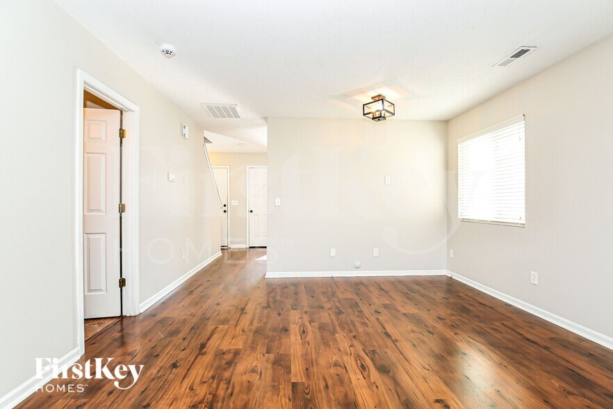 Building Photo - 5004 Emberly Dr