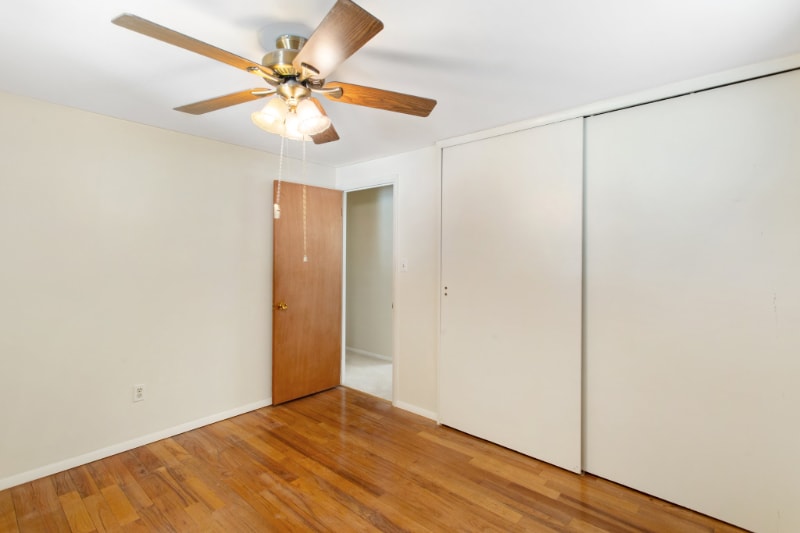 Building Photo - 1409 Seward Dr