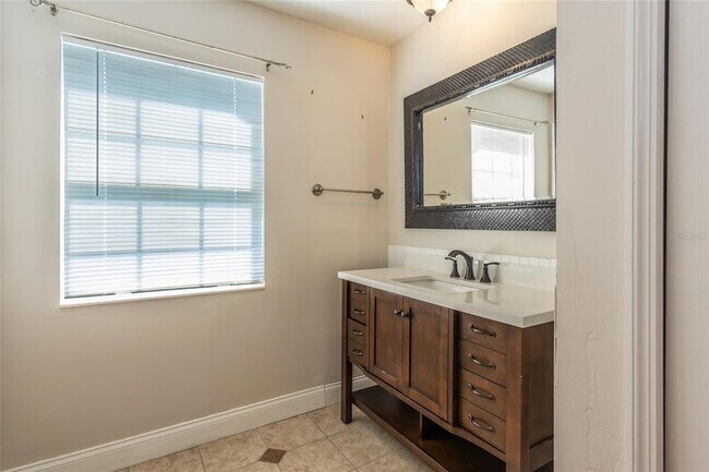 Building Photo - 66 Westminster Dr