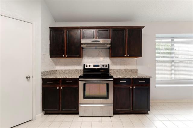Building Photo - 206 Shady Brook Dr
