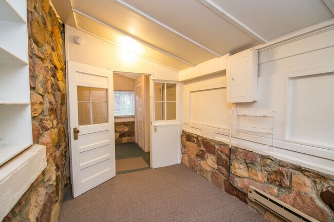 Building Photo - 2311 Spruce St