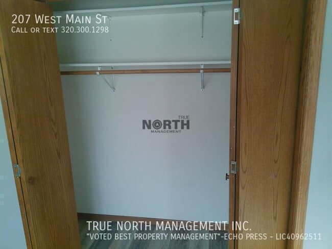 Building Photo - 207 W Main St