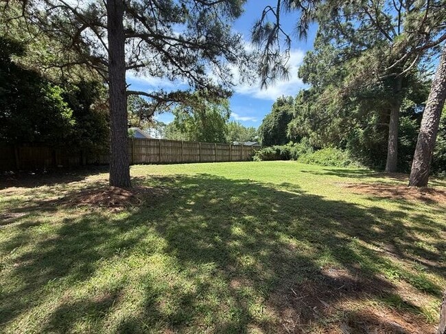 Building Photo - Gulf Breeze - Villa Woods - 2 bedroom, 1.5 bathroom
