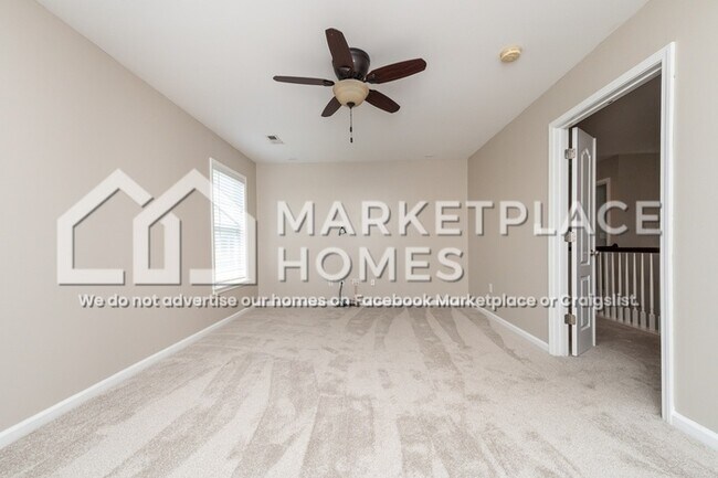 Building Photo - 102 Berwick Ct