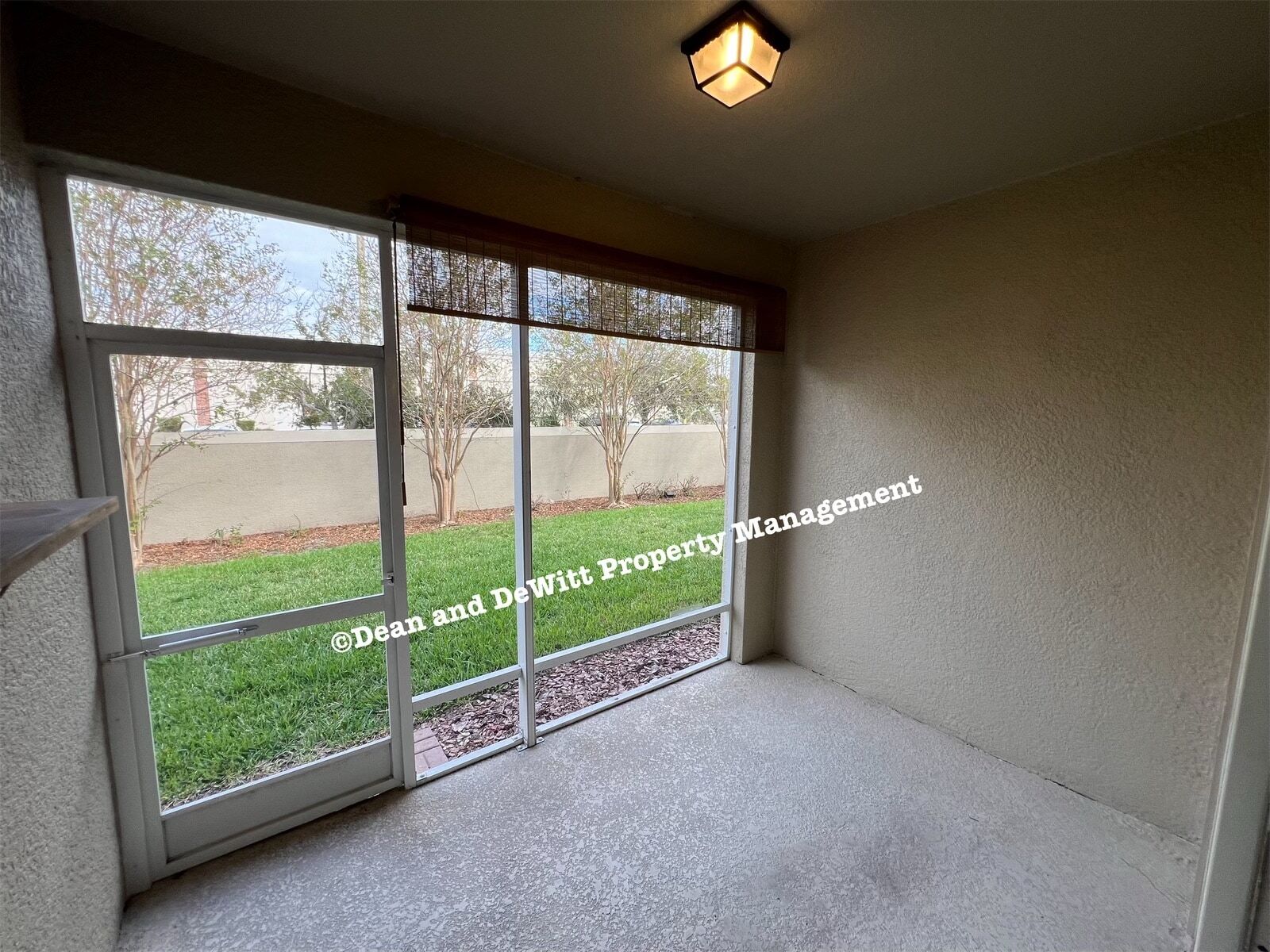 Building Photo - 3 Bed/2.5 Bath