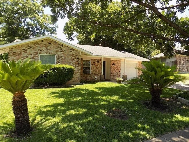 Building Photo - 8402 Leesburg Cir