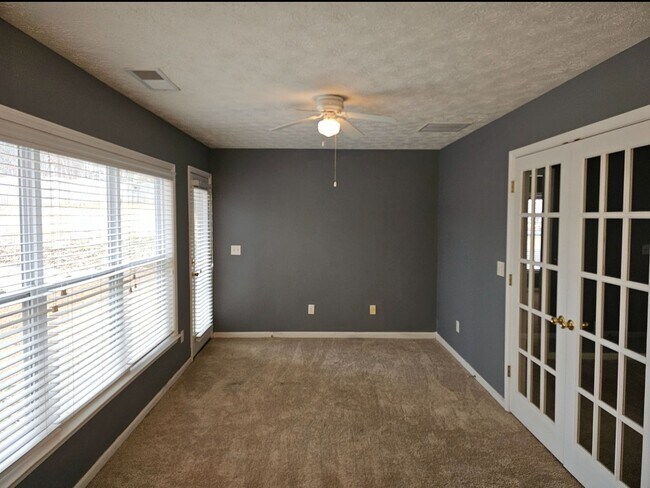 Building Photo - Well Kept Union City Home, 3BR, 2BA