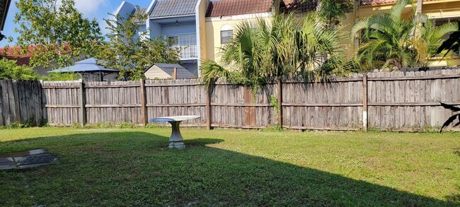 Building Photo - 12738 Peconic Ct