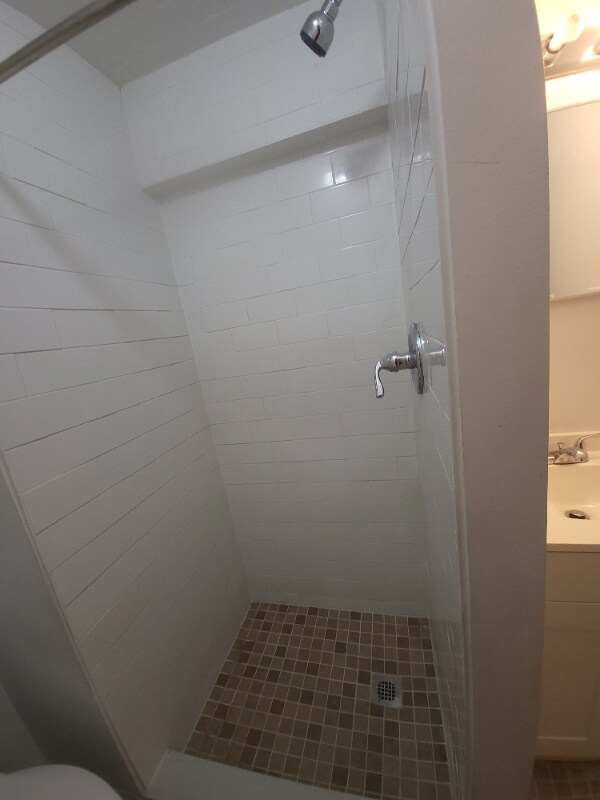 Building Photo - 1121 Monroe Ave