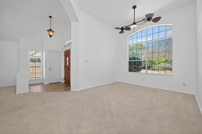 Building Photo - 15619 Winding Valley Dr