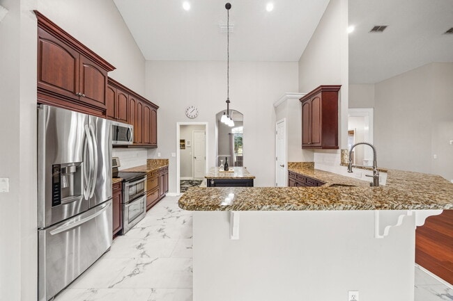 Building Photo - 2229 Lookout Landing