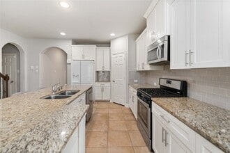 Building Photo - 9991 Boulder Bend Ln