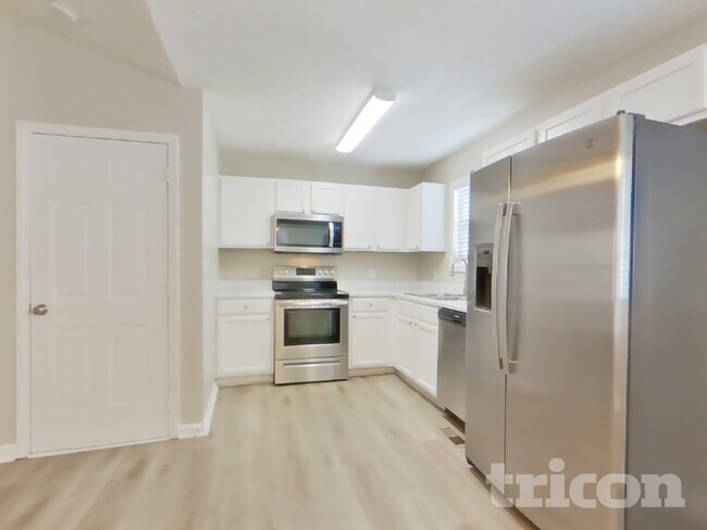 Building Photo - 334 Jacob Trail