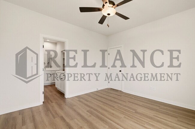Building Photo - 157 N Gowen St