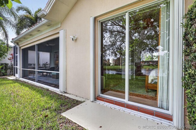 Building Photo - 2596 Irma Lake Dr