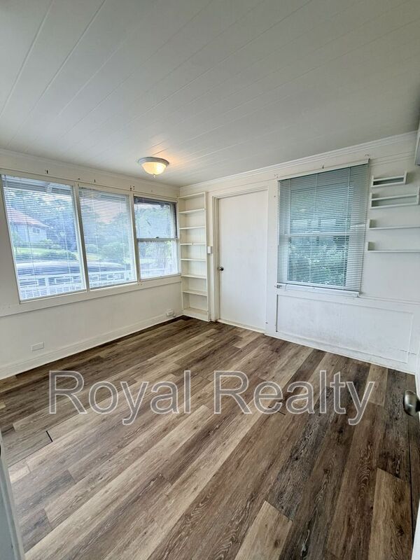 Building Photo - 2013 Kakela Dr