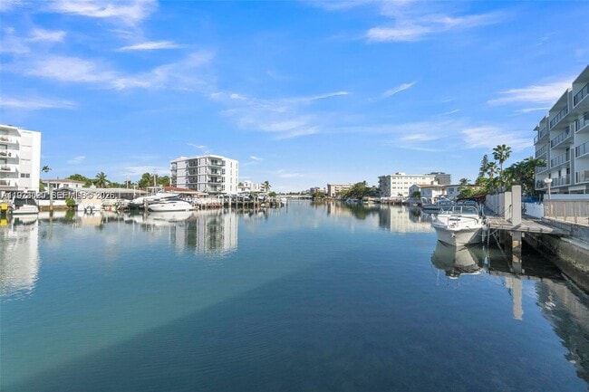 Building Photo - 8080 Tatum Waterway Dr