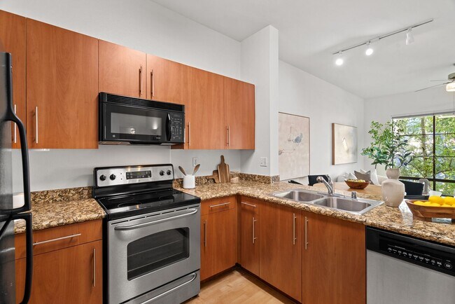 Building Photo - Modern and Luxurious 1 Bedroom 1 Bath Condo in the Desirable Brickyard Community