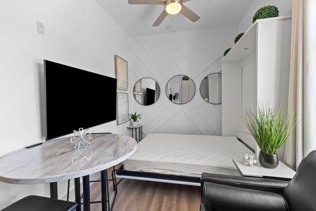 Building Photo - Chic Studio in the Heart of WEHO – Water &...