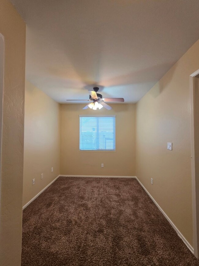 Building Photo - 6309 Lost Peak Ct