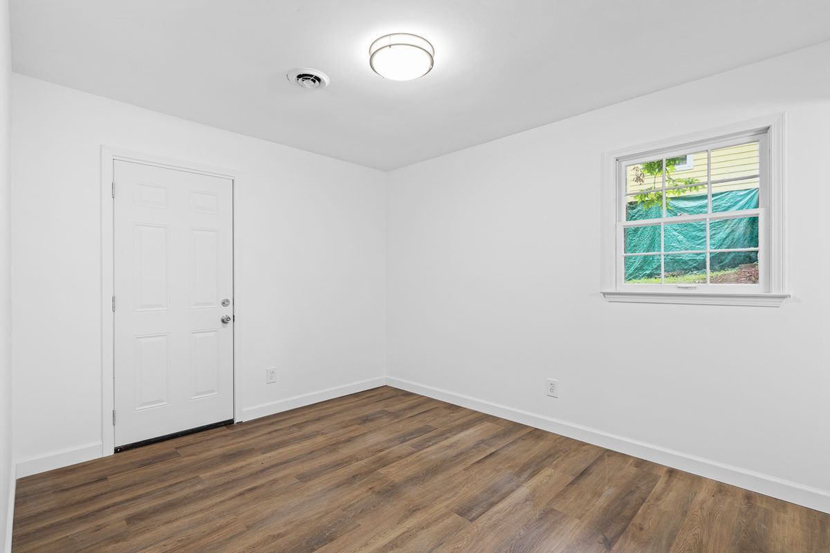 Building Photo - 3124 Shirley Dr