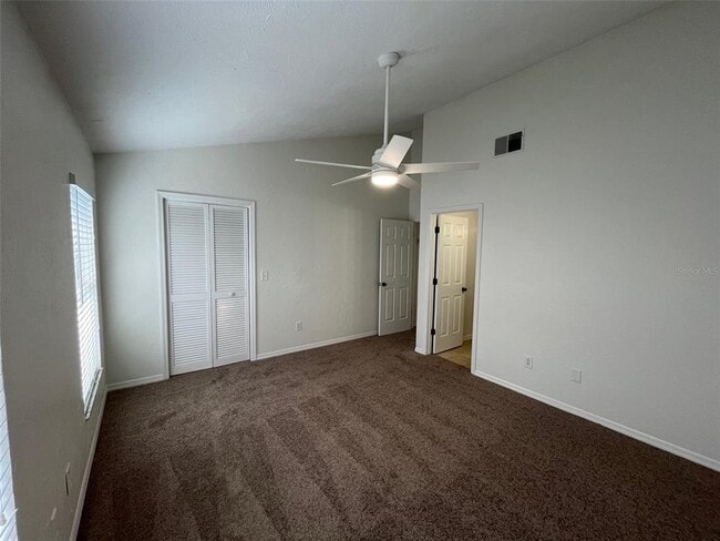 Building Photo - 301 S Bungalow Park Ave