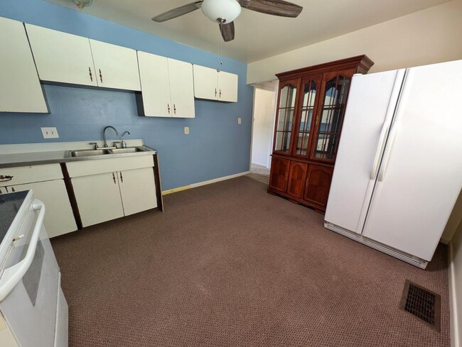 Building Photo - 217 Colorado Pl