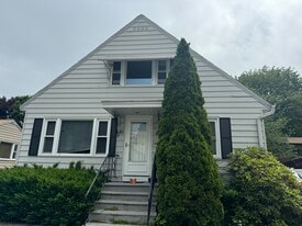 Building Photo - 61 Plainfield Ave