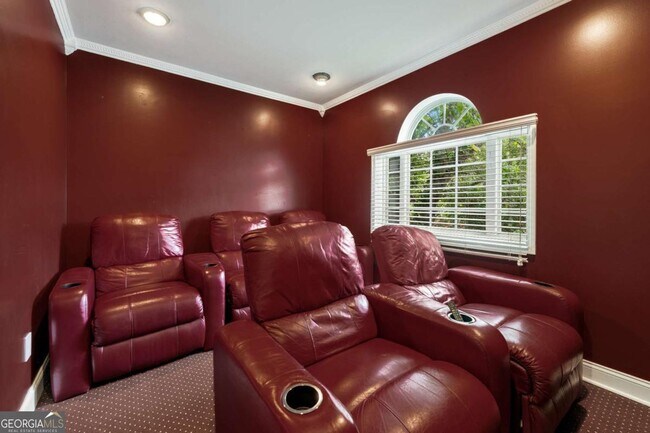 Building Photo - 1578 Lincoln Ave SE