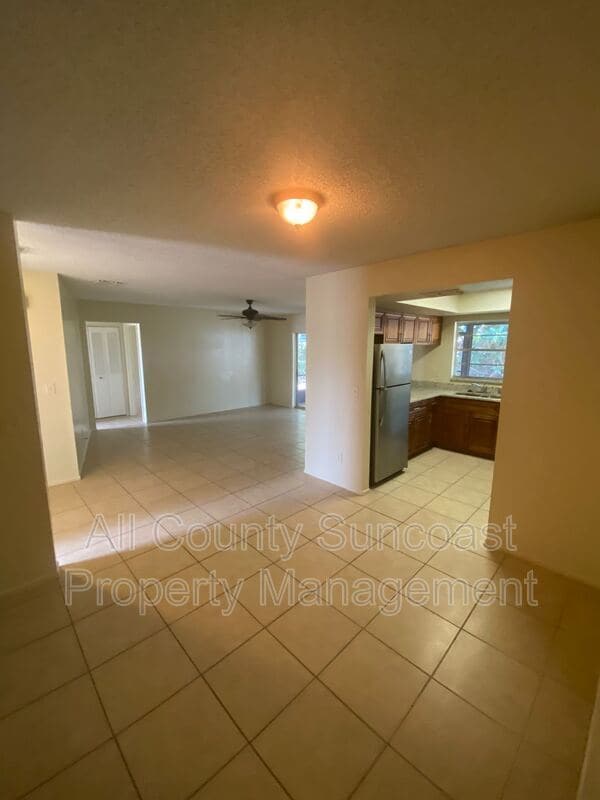 Building Photo - 2636 Orangewood Ct