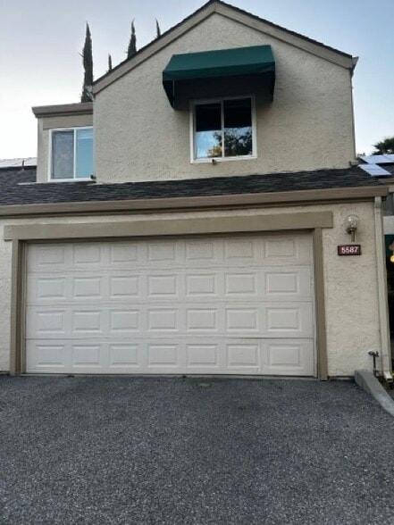 Building Photo - 5587 Makati Cir