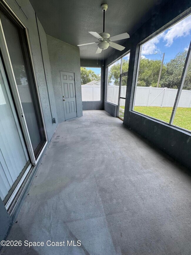 Building Photo - 3315 Casi Dr