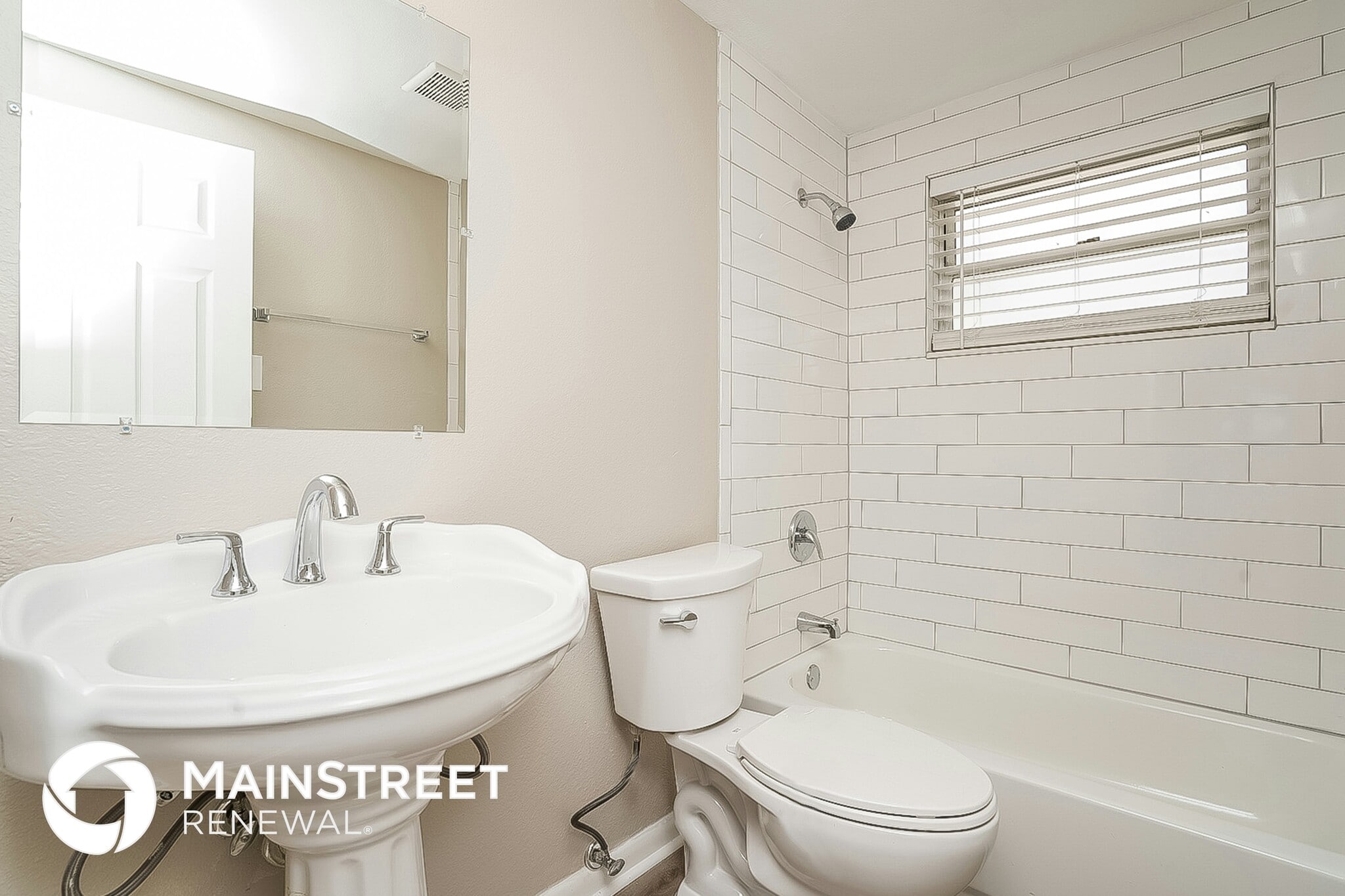 Building Photo - 5645 Mallow St